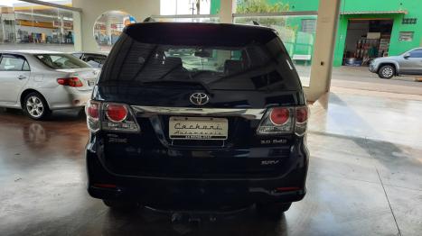 TOYOTA Hilux SW4 3.0 16V 4P SRV 4X4 TURBO DIESEL AUTOM�TICO, Foto 4