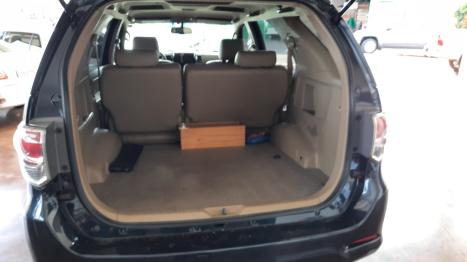 TOYOTA Hilux SW4 3.0 16V 4P SRV 4X4 TURBO DIESEL AUTOM�TICO, Foto 5