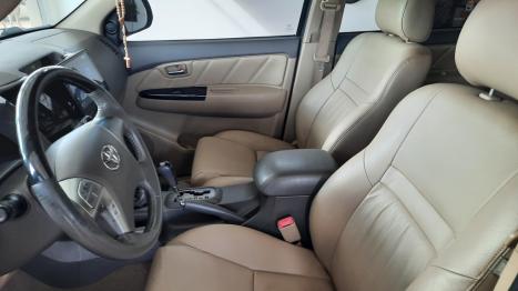 TOYOTA Hilux SW4 3.0 16V 4P SRV 4X4 TURBO DIESEL AUTOM�TICO, Foto 9