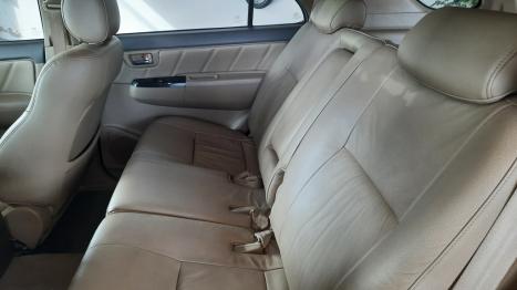 TOYOTA Hilux SW4 3.0 16V 4P SRV 4X4 TURBO DIESEL AUTOM�TICO, Foto 10