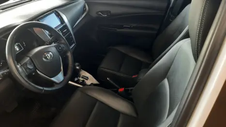 TOYOTA Yaris Hatch 1.5 16V 4P FLEX XLS MULTIDRIVE AUTOM�TICO CVT, Foto 9