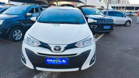 TOYOTA Yaris Hatch 1.3 16V 4P FLEX XL, Foto 3