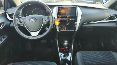 TOYOTA Yaris Hatch 1.3 16V 4P FLEX XL, Foto 6