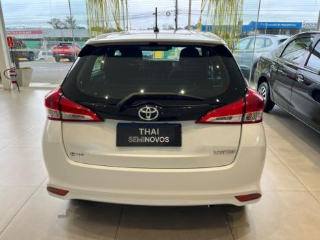 TOYOTA Yaris Hatch 1.5 16V 4P FLEX XL MULTIDRIVE AUTOM�TICO CVT, Foto 6
