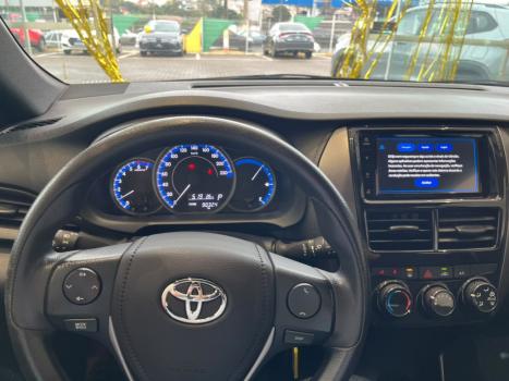 TOYOTA Yaris Hatch 1.5 16V 4P FLEX XL MULTIDRIVE AUTOM�TICO CVT, Foto 11