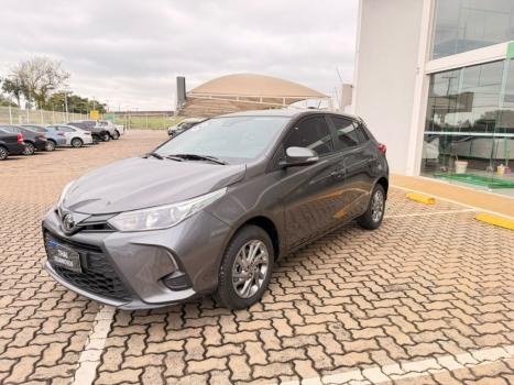 TOYOTA Yaris Hatch 1.5 16V 4P FLEX XS MULTIDRIVE AUTOM�TICO CVT, Foto 3