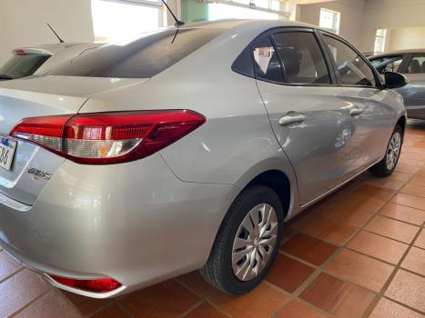 TOYOTA Yaris Sedan 1.5 16V 4P FLEX XL MULTIDRIVE AUTOMTICO CVT, Foto 4