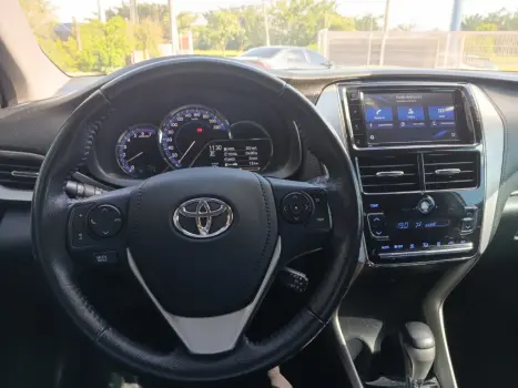TOYOTA Yaris Sedan 1.5 16V 4P FLEX XS MULTIDRIVE AUTOM�TICO CVT, Foto 13