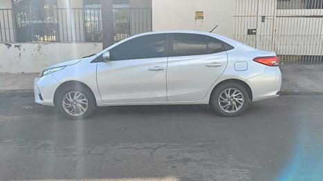 TOYOTA Yaris Sedan 1.5 16V 4P FLEX XS MULTIDRIVE AUTOM�TICO CVT, Foto 3