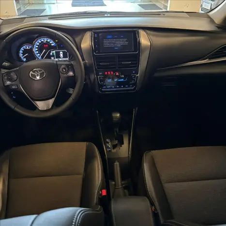 TOYOTA Yaris Sedan 1.5 16V 4P FLEX XS CONNECT MULTIDRIVE AUTOM�TICO CVT, Foto 9