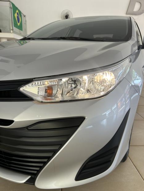 TOYOTA Yaris Sedan 1.5 16V 4P FLEX XL PLUS CONNECT MULTIDRIVE AUTOMÁTICO CVT, Foto 9