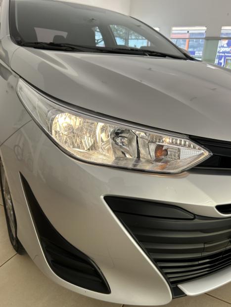 TOYOTA Yaris Sedan 1.5 16V 4P FLEX XL PLUS CONNECT MULTIDRIVE AUTOMÁTICO CVT, Foto 11
