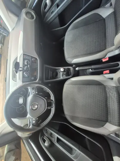 VOLKSWAGEN Cross UP 1.0 12V 4P TSI FLEX, Foto 8