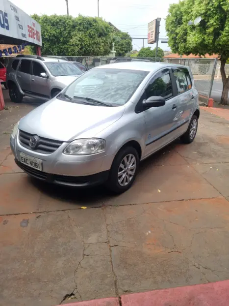 VOLKSWAGEN Fox 1.0 4P ROUTE FLEX, Foto 1 VOLKSWAGEN Fox 1.0 4P ROUTE FLEX, Foto 1