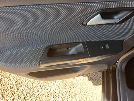 VOLKSWAGEN Fox 1.6 4P TREND FLEX, Foto 5