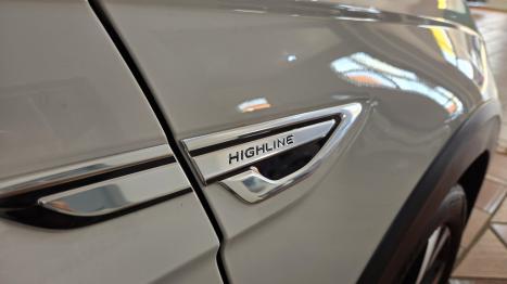 VOLKSWAGEN Nivus 1.0 4P FLEX 200 TSI HIGHLINE TURBO AUTOM�TICO, Foto 7