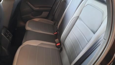 VOLKSWAGEN Nivus 1.0 4P FLEX 200 TSI HIGHLINE TURBO AUTOM�TICO, Foto 9