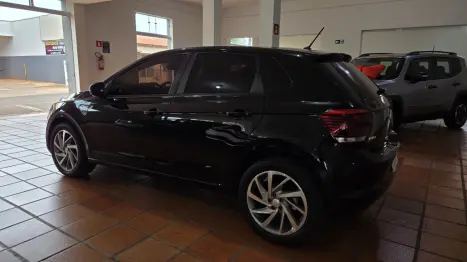 VOLKSWAGEN Polo Hatch 1.0 4P 170 TSI COMFORTLINE AUTOM�TICO, Foto 2