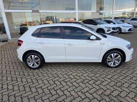 VOLKSWAGEN Polo Hatch 1.0 12V 4P 200 TSI  COMFORTLINE AUTOMÁTICO, Foto 4