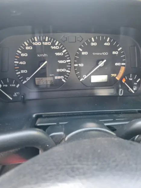 VOLKSWAGEN Polo Sedan 1.8 MI 4P CLASSIC, Foto 11