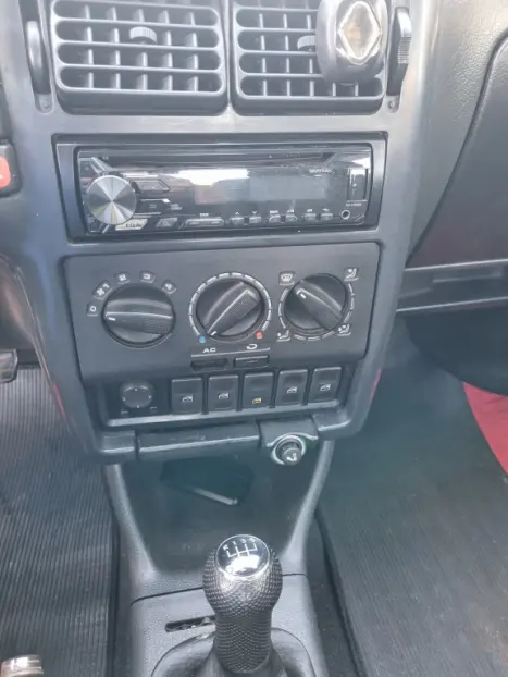 VOLKSWAGEN Polo Sedan 1.8 MI 4P CLASSIC, Foto 10