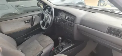 VOLKSWAGEN Santana 2.0 MI 4P, Foto 11