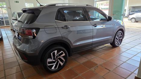 VOLKSWAGEN T-Cross 1.4 4P 250 TSI FLEX HIGHLINE AUTOM�TICO, Foto 4