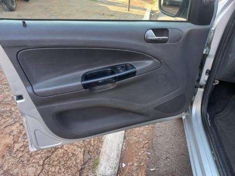 VOLKSWAGEN Voyage 1.6 4P TREND FLEX, Foto 10