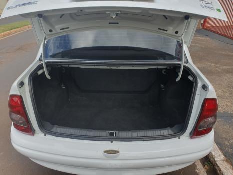 CHEVROLET Classic Sedan 1.0 4P, Foto 5