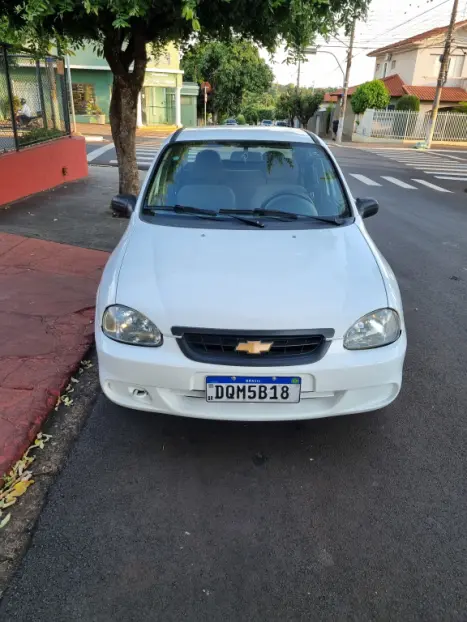 CHEVROLET Corsa Sedan 1.0 4P CLASSIC VHCE FLEX, Foto 3