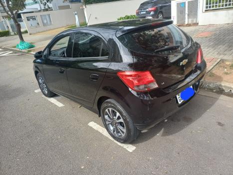 CHEVROLET Onix Hatch 1.4 4P FLEX LTZ, Foto 8