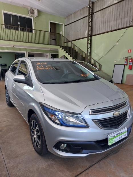 CHEVROLET Onix Hatch 1.4 4P FLEX LT, Foto 2