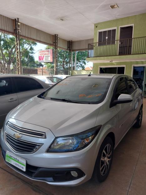 CHEVROLET Onix Hatch 1.4 4P FLEX LT, Foto 3