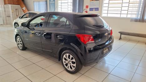 CHEVROLET Onix Hatch 1.4 4P FLEX LT, Foto 3