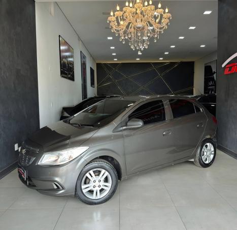 CHEVROLET Onix Hatch 1.0 4P FLEX LT, Foto 4