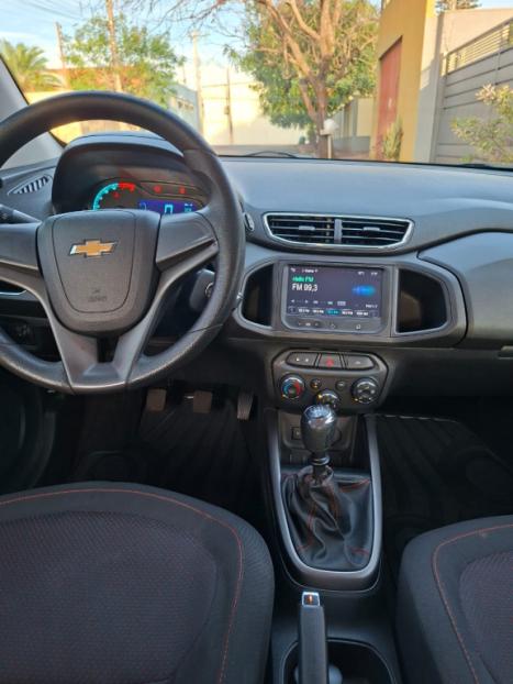 CHEVROLET Onix Hatch 1.4 4P FLEX LTZ, Foto 6