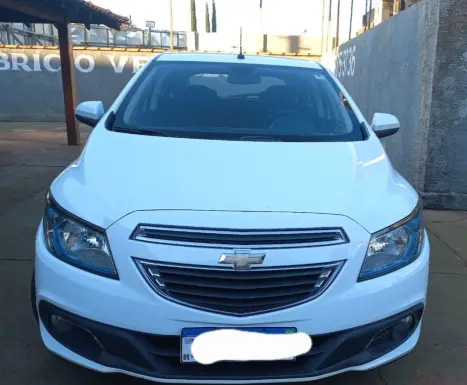 CHEVROLET Onix Hatch 1.4 4P FLEX LTZ, Foto 2