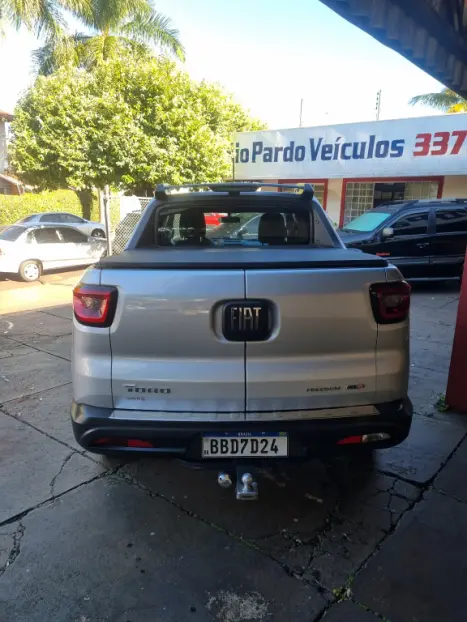 FIAT Toro 1.8 16V 4P FLEX FREEDOM AUTOMTICO, Foto 4