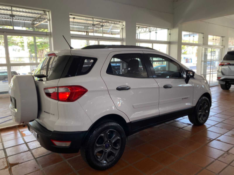 FORD Ecosport 1.5 12V 4P TI-VCT FLEX FREESTYLE, Foto 4