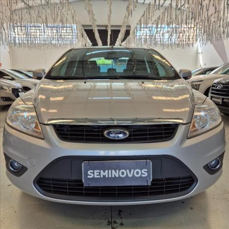FORD Focus Sedan 2.0 16V 4P GLX FLEX, Foto 2