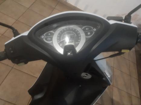 HONDA Biz 125 KS, Foto 2