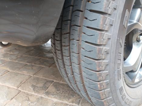 HYUNDAI Tucson 2.0 16V 4P GL AUTOMTICO, Foto 3