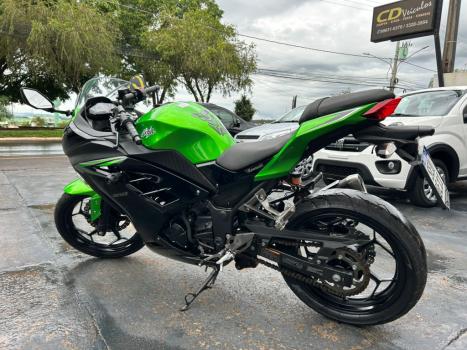 KAWASAKI Ninja 300 ABS, Foto 6