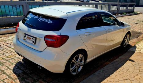 MERCEDES-BENZ A 200 1.6 16V 4P TURBO URBAN AUTOMTICO, Foto 2