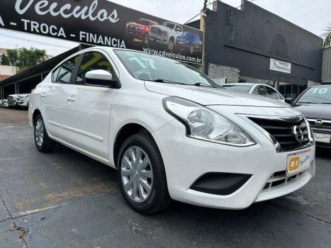 NISSAN Versa Sedan 1.0 4P FLEX S, Foto 2