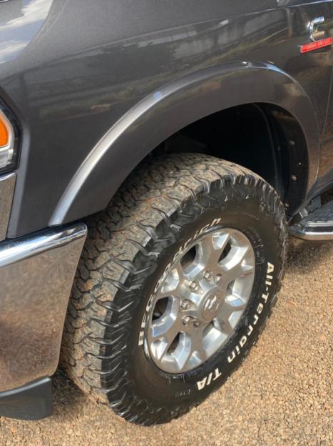 RAM 2500 6.7 I6 24V SLT CABINE DUPLA TURBO DIESEL LARAMIE 4X4 AUTOMTICO, Foto 3