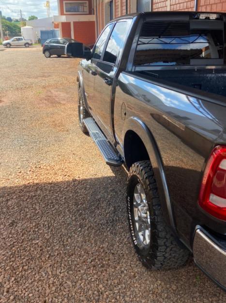 RAM 2500 6.7 I6 24V SLT CABINE DUPLA TURBO DIESEL LARAMIE 4X4 AUTOMTICO, Foto 4