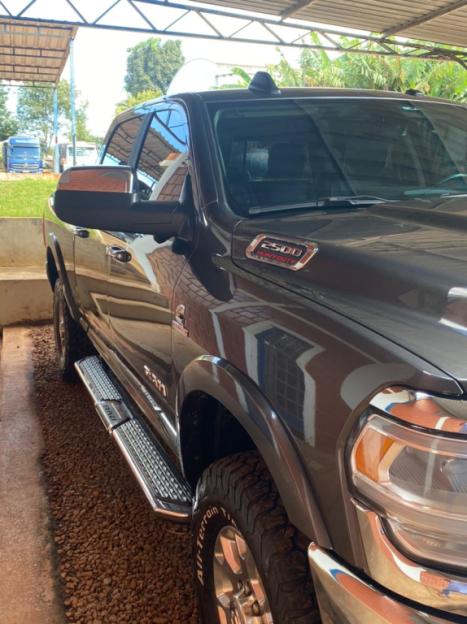 RAM 2500 6.7 I6 24V SLT CABINE DUPLA TURBO DIESEL LARAMIE 4X4 AUTOMTICO, Foto 7