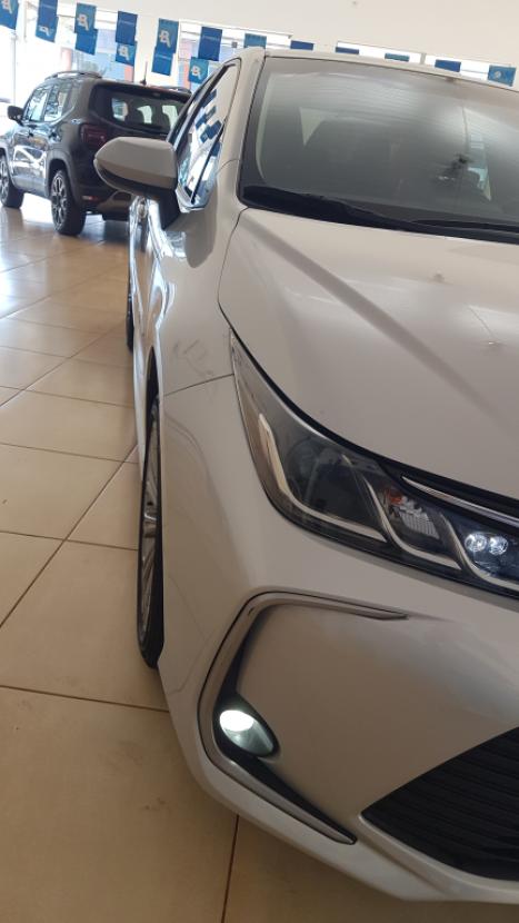TOYOTA Corolla 2.0 16V 4P FLEX XEI DIRECT SHIFT AUTOMTICO CVT, Foto 9