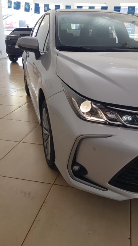 TOYOTA Corolla 2.0 16V 4P FLEX XEI DIRECT SHIFT AUTOMTICO CVT, Foto 9